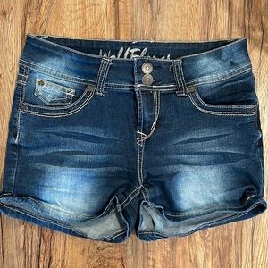 𝅺WALLFLOWER Jean shorts size 3